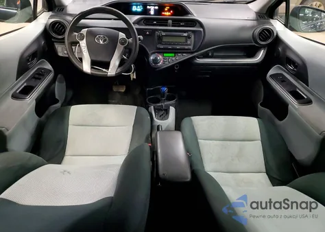 2014 Toyota Prius C из США, поврежденный, VIN JTDKDTB32E1560819